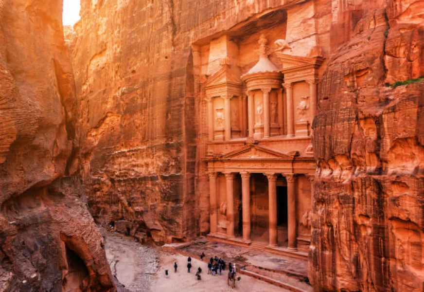 Khazneh el-Far'oun (treasury of the pharaoh), is one of the most elaborate rock-cut tombs in Petra