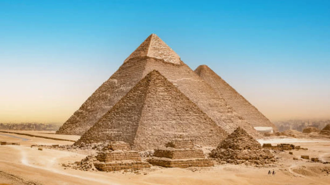 Egypt pyramids inside