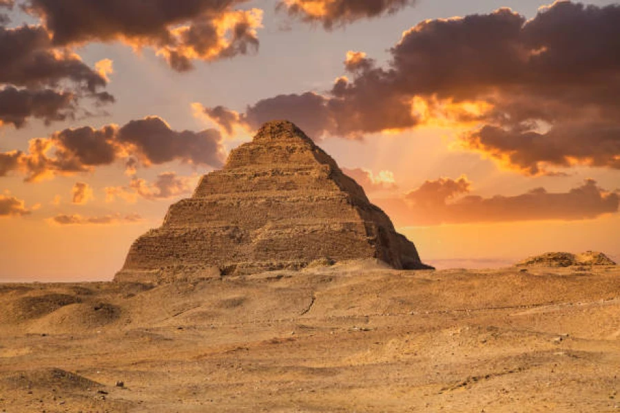 Pyramid dahshur inside