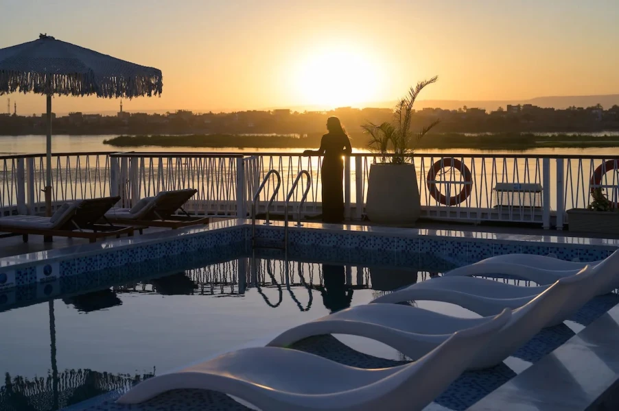Cruzeiro de 3 noites no Nilo M/S Tamr Henna de Assuão a Luxor