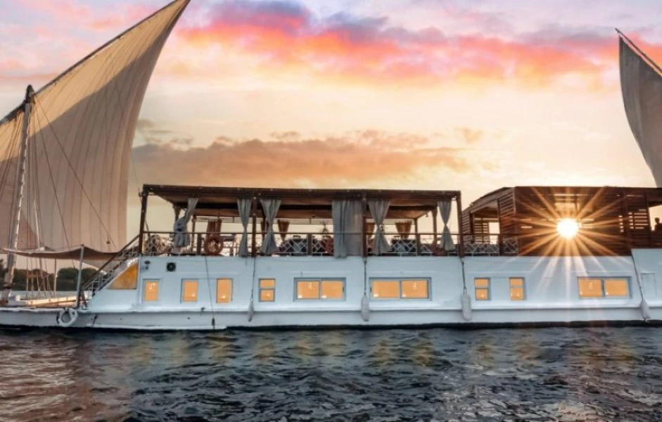 4 Nights Royal Cleopatra Dahabiya Nile Cruise From Esna to Aswan