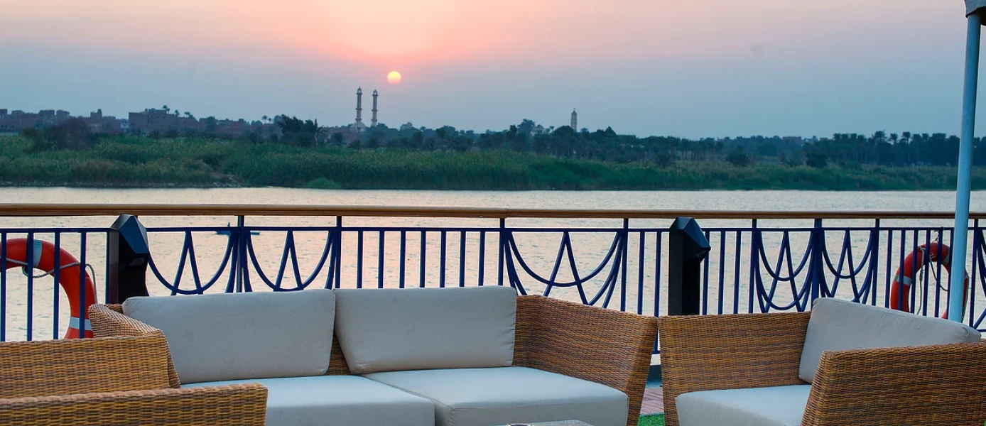 4 Days in Amwaj Ultra Deluxe Nile Cruise From Aswan to Luxor
