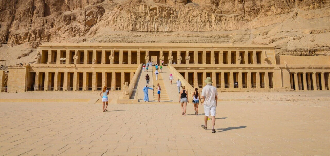 Port de Safaga : Votre Porte d'Entrée vers le Luxe et l'Exploration Égyptiens