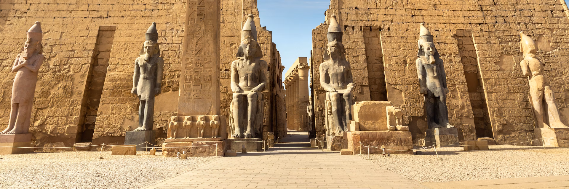 Private luxury tour to Luxor Temple
