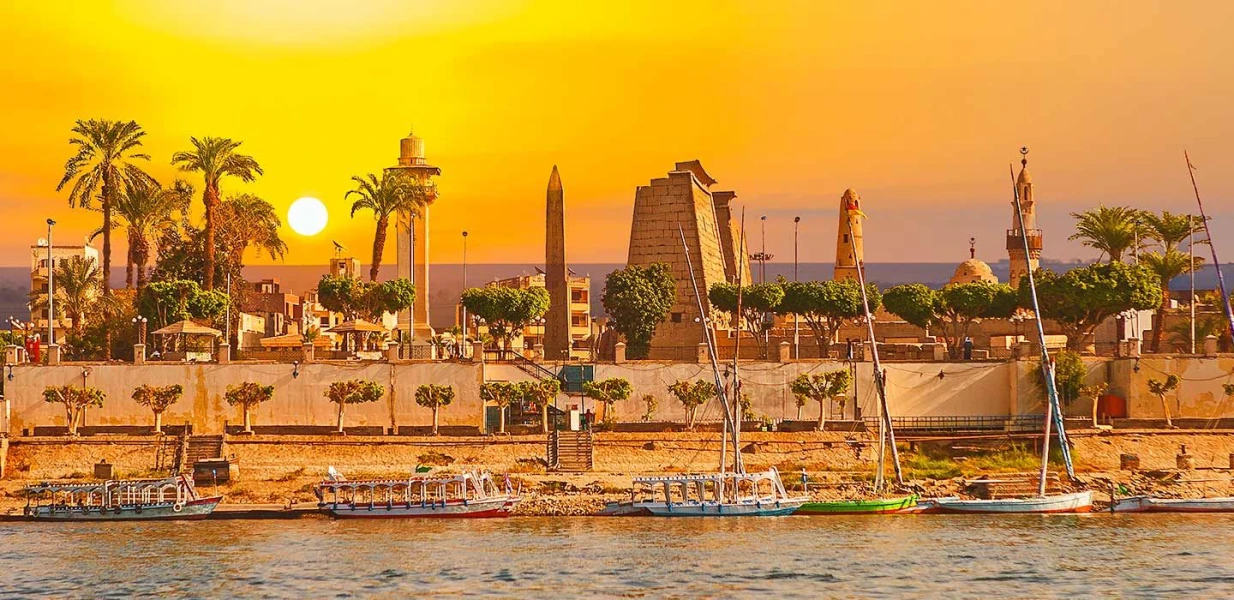 Dia inteiro em Luxor saindo do porto de Hurghada