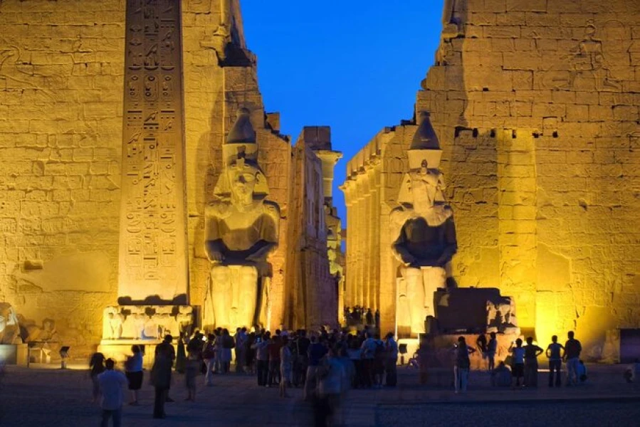 Découvrez la magie de Karnak à Noël