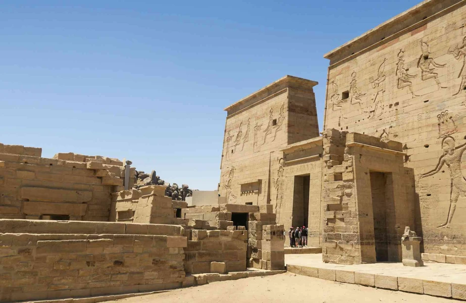 Découvrez la beauté du temple de Philae lors de votre visite de Noël en Égypte