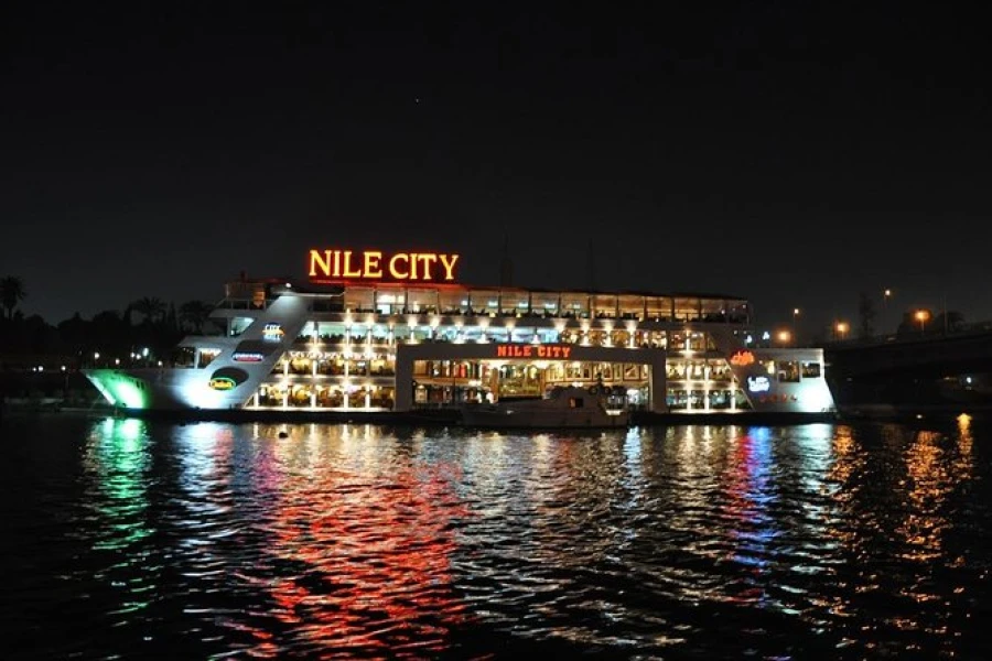 Profitez du dîner de Noël à bord d'une croisière sur le Nil