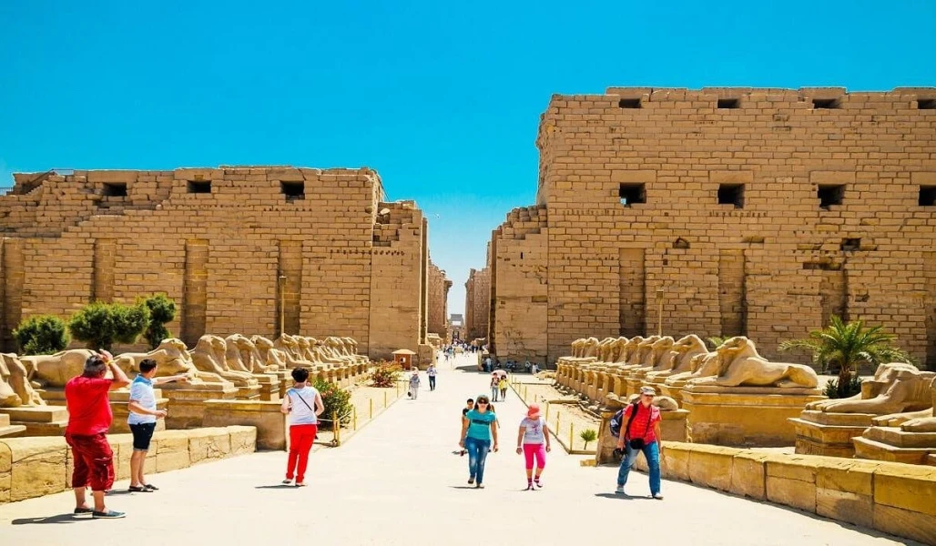 Découvrez le temple de Karnak à Noël en Égypte