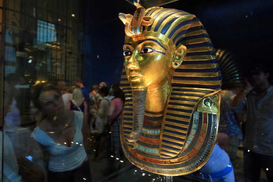 Noël en Égypte Découvrez le masque d'or de Toutankhamon