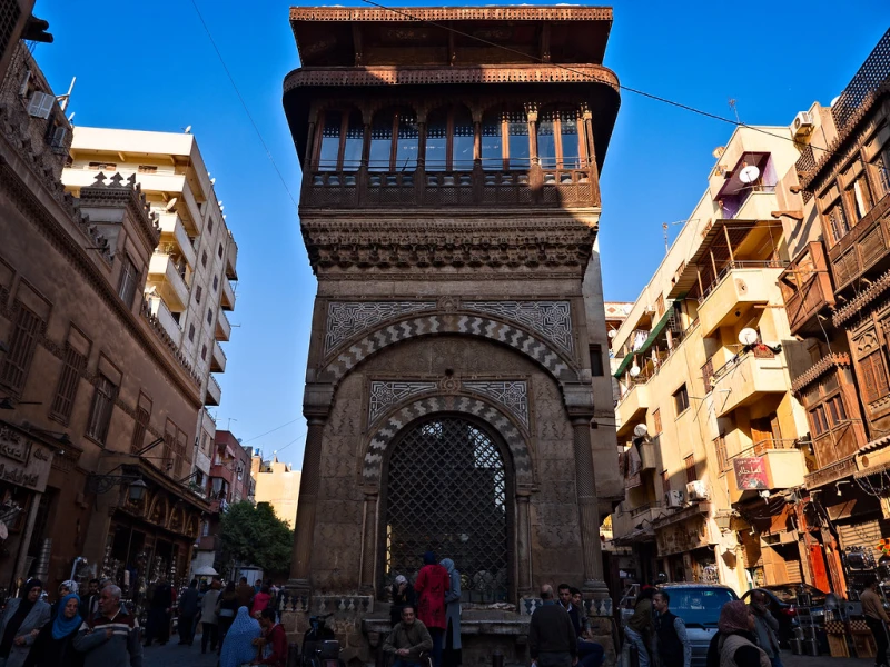 Noël en Égypte Promenade le long de la rue historique Muizz