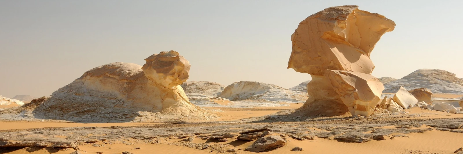 White Desert Egypt: Top Things to Do, Best Tours & Travel Tips