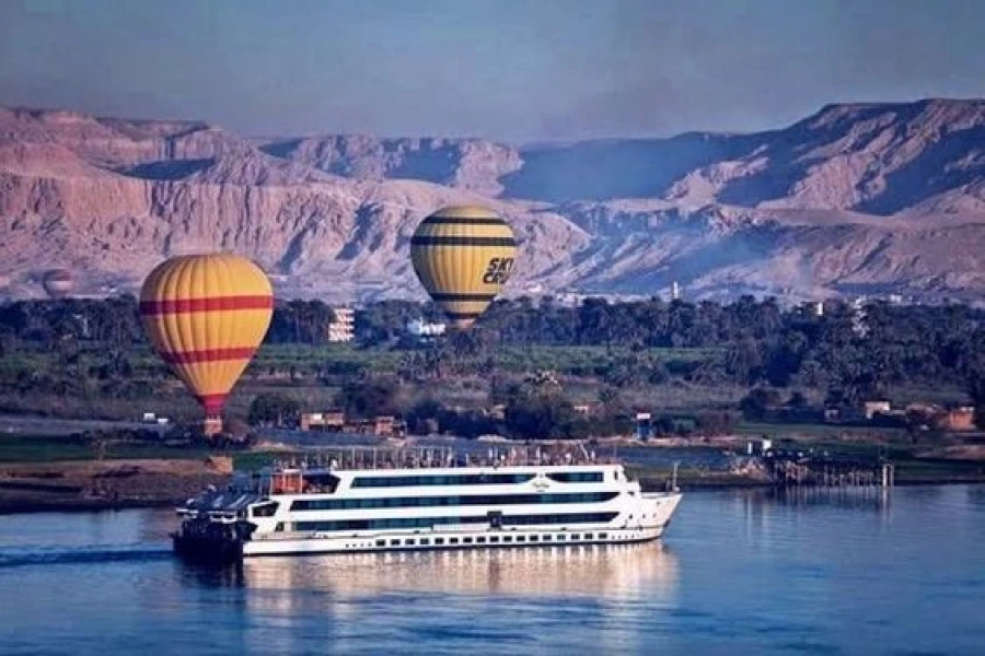 2 Days Luxor Tour from Makadi Bay with Hot Air Balloon