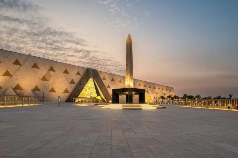 Tour to Grand Egyptian Museum from Cairo