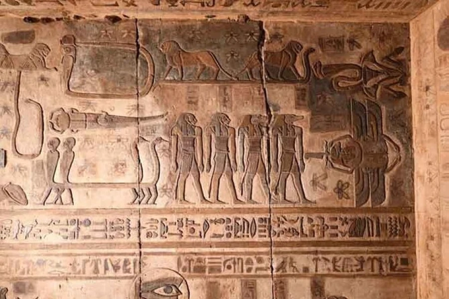 Inside Esna Temple, Luxor with ancient columns