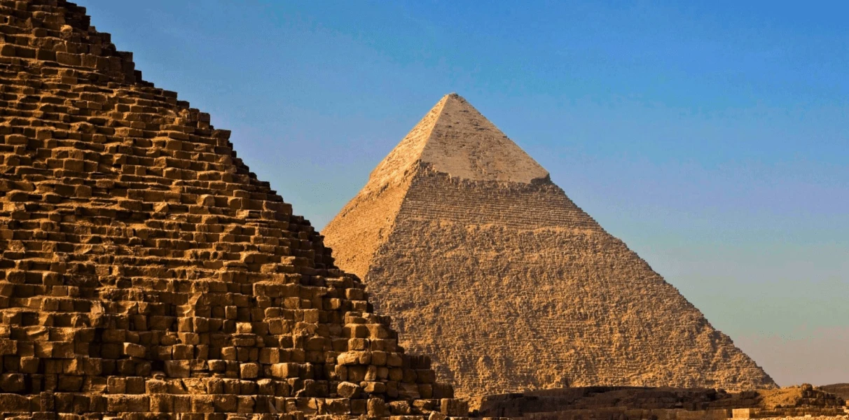 Enjoy Giza Pyramids on a Luxury Egypt Tour