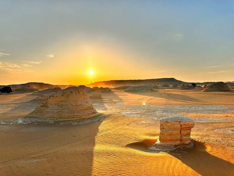 Golden dunes and landscapes of Bahariya Oasis