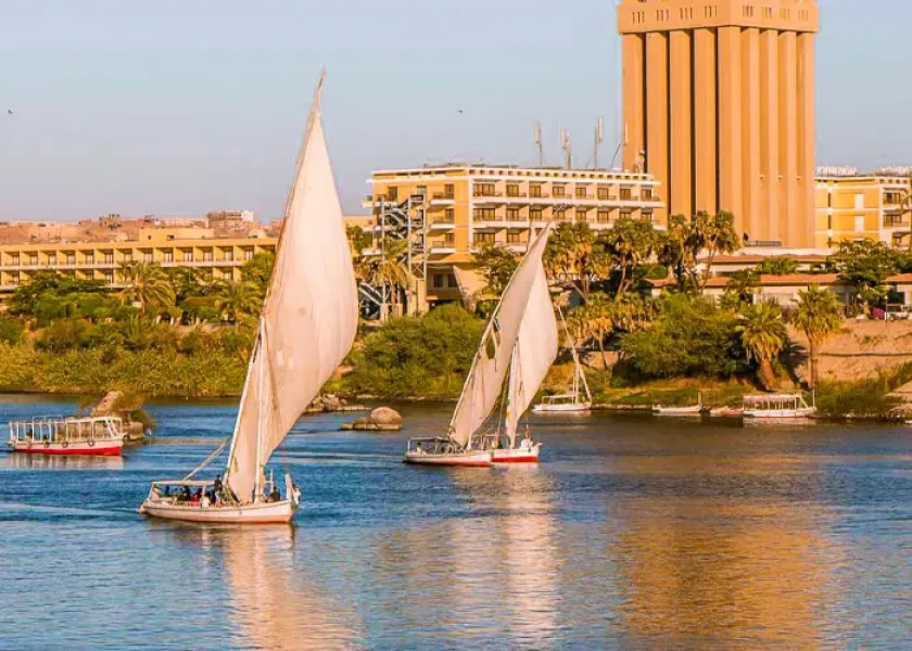 Felucca boat cruising the Nile in Cairo