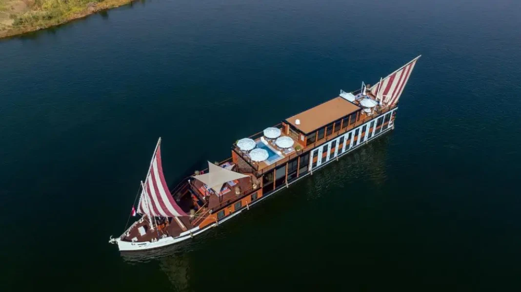 the Mazaj Sia, a luxurious Dahabiya sailing