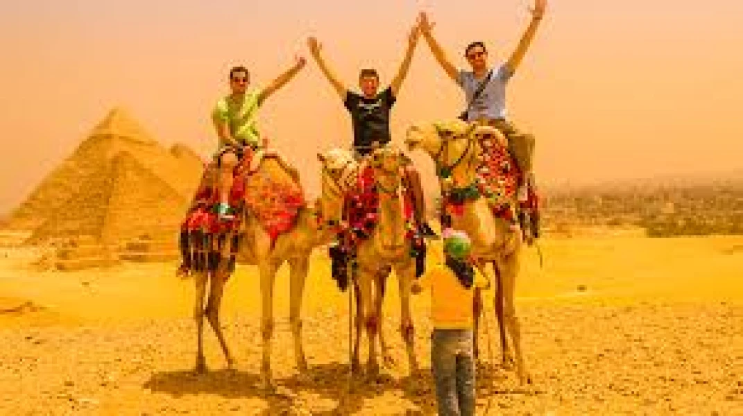 5 Famous places in Cairo and Best Things to do
