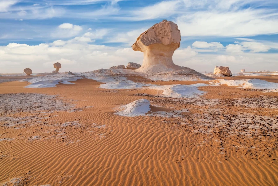 Tour di 4 giorni in campeggio nel Deserto Bianco da Il Cairo