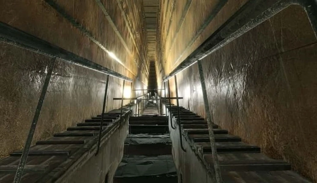 VIP Tour inside Giza Pyramids