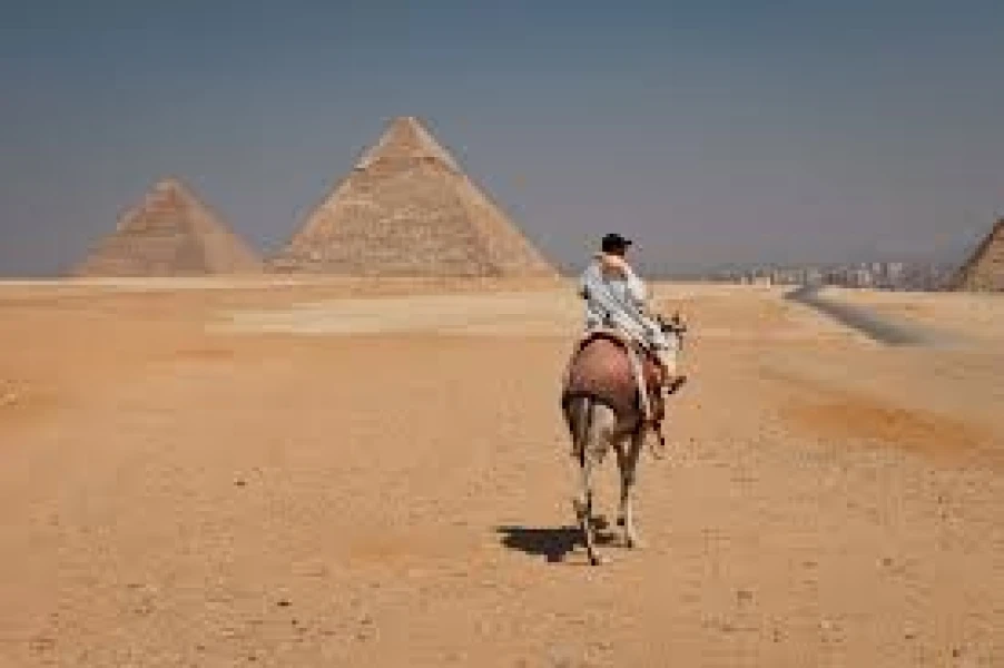 Explore The Highlights of Cairo in Three Days