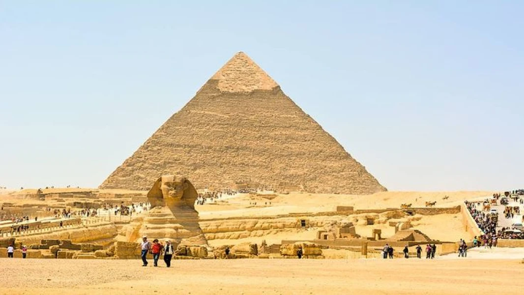 Pyramids-Of-Giza