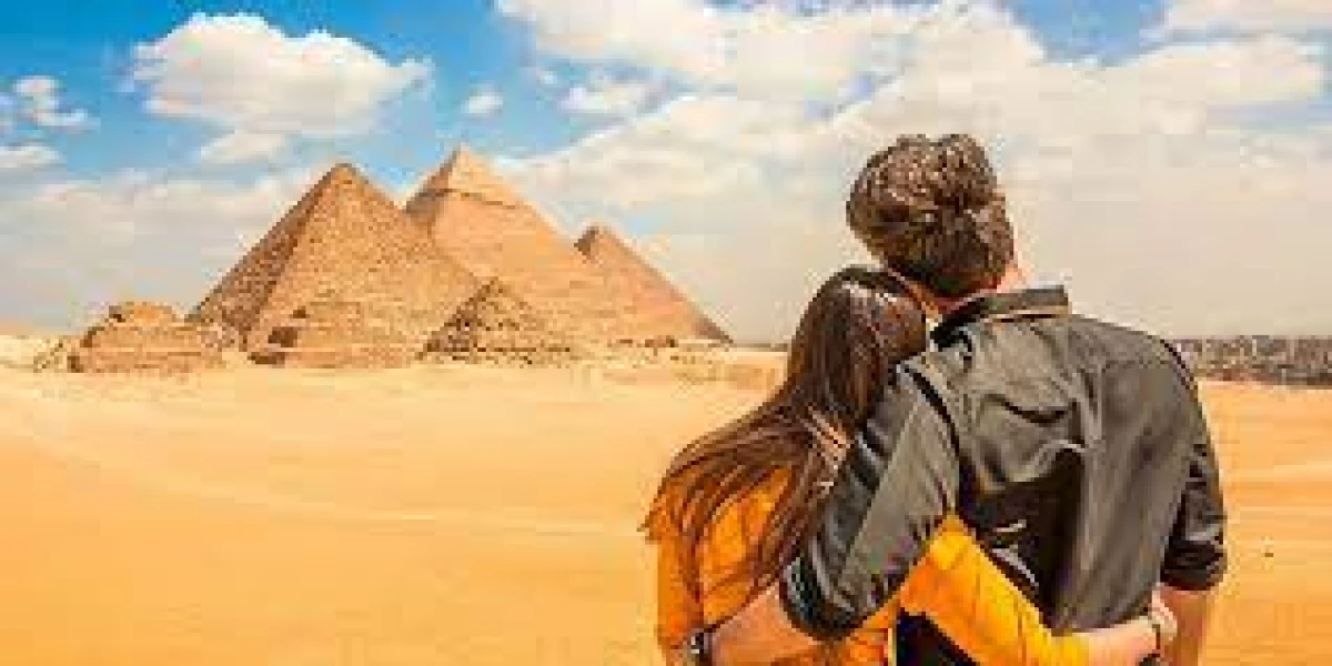 Honeymoon tour to Giza Pyramids